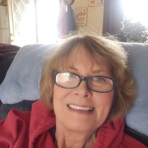 Meet your Posher, Eva